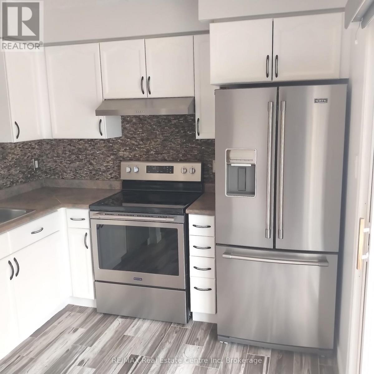 50 Hagan Avenue Property Photo 11
