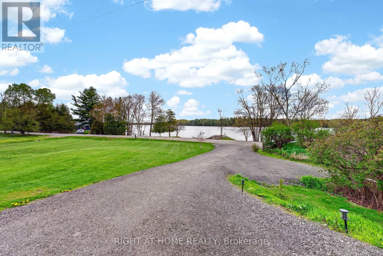 362 Short Point Road Property Photo 2