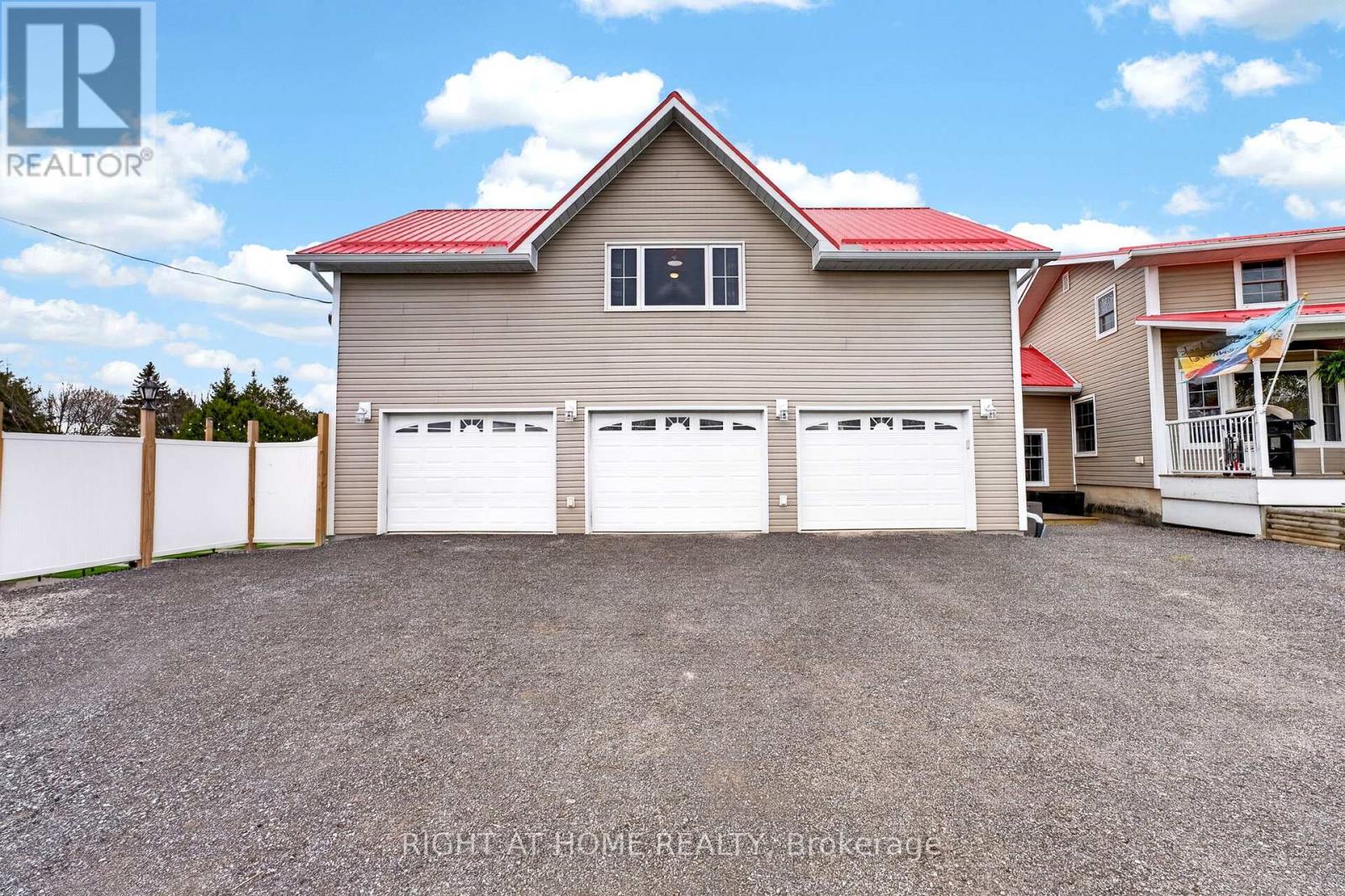 362 Short Point Road Property Photo 4