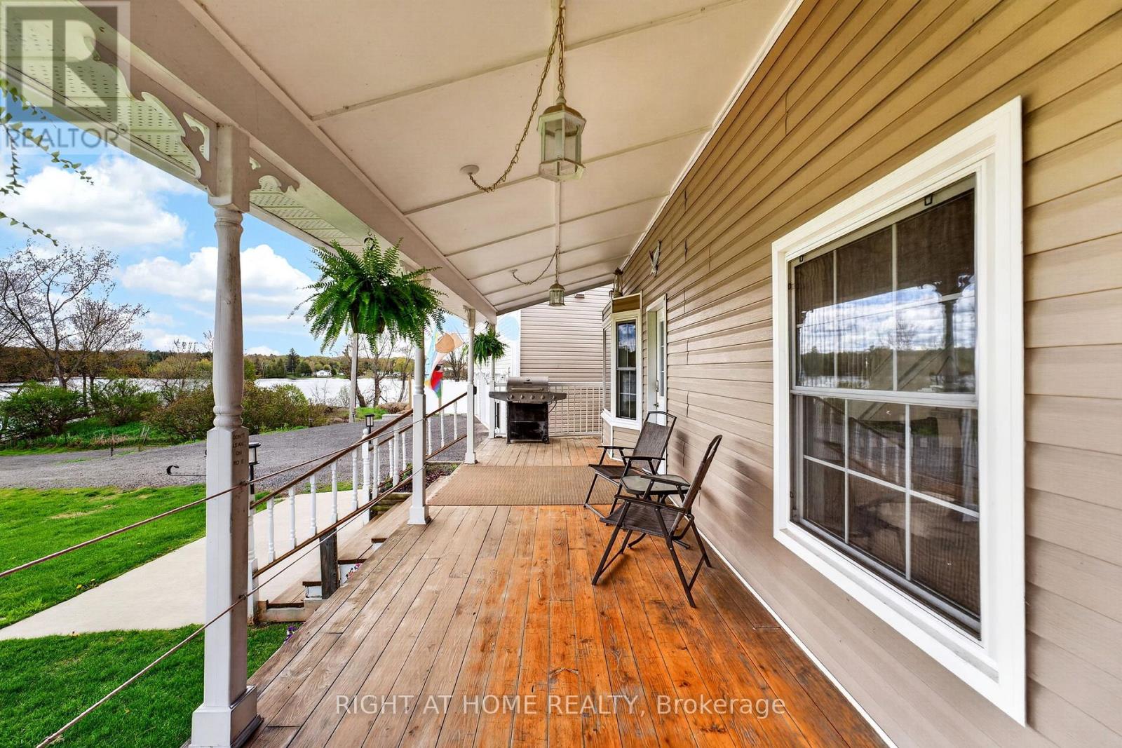 362 Short Point Road Property Photo 6