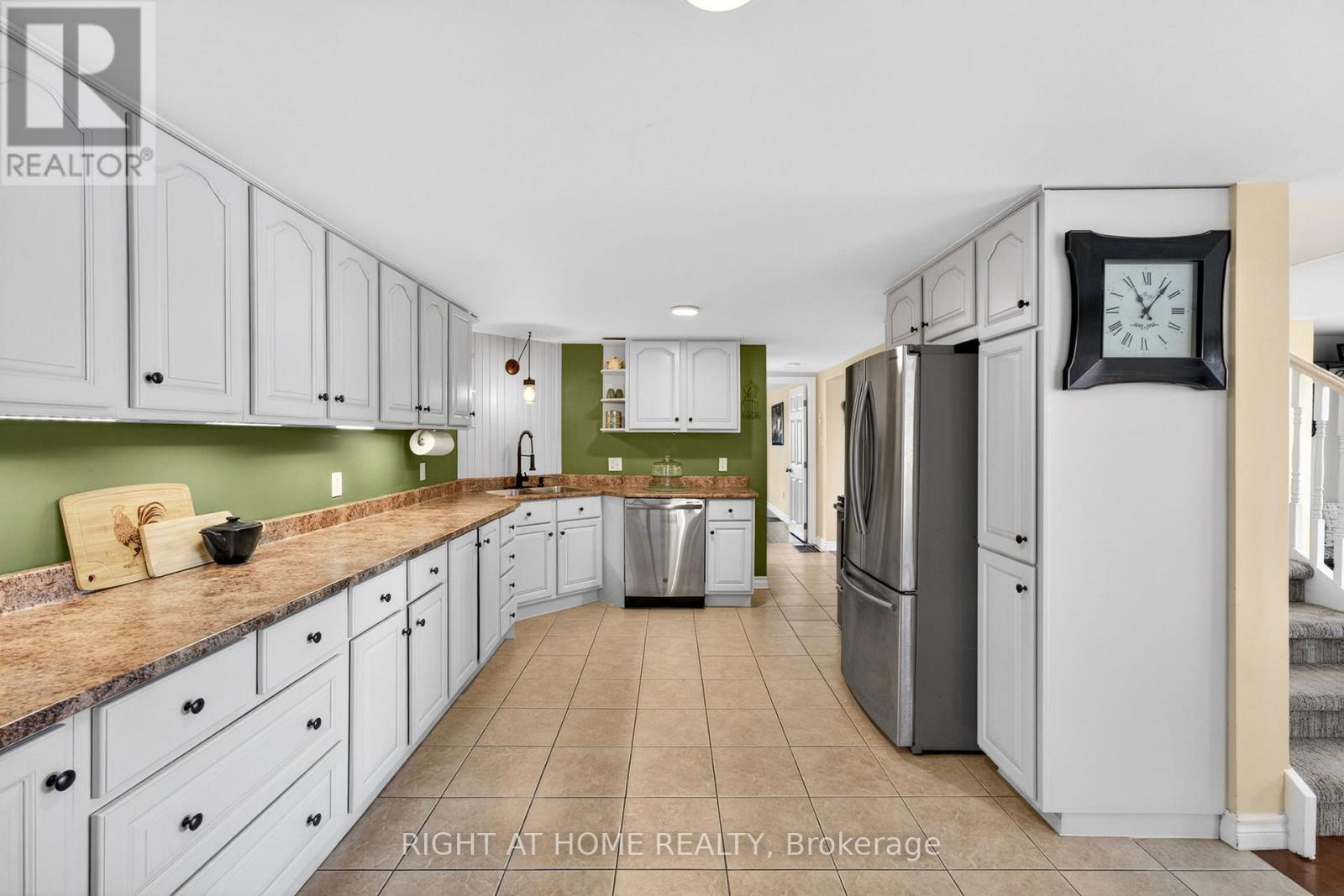 362 Short Point Road Property Photo 12
