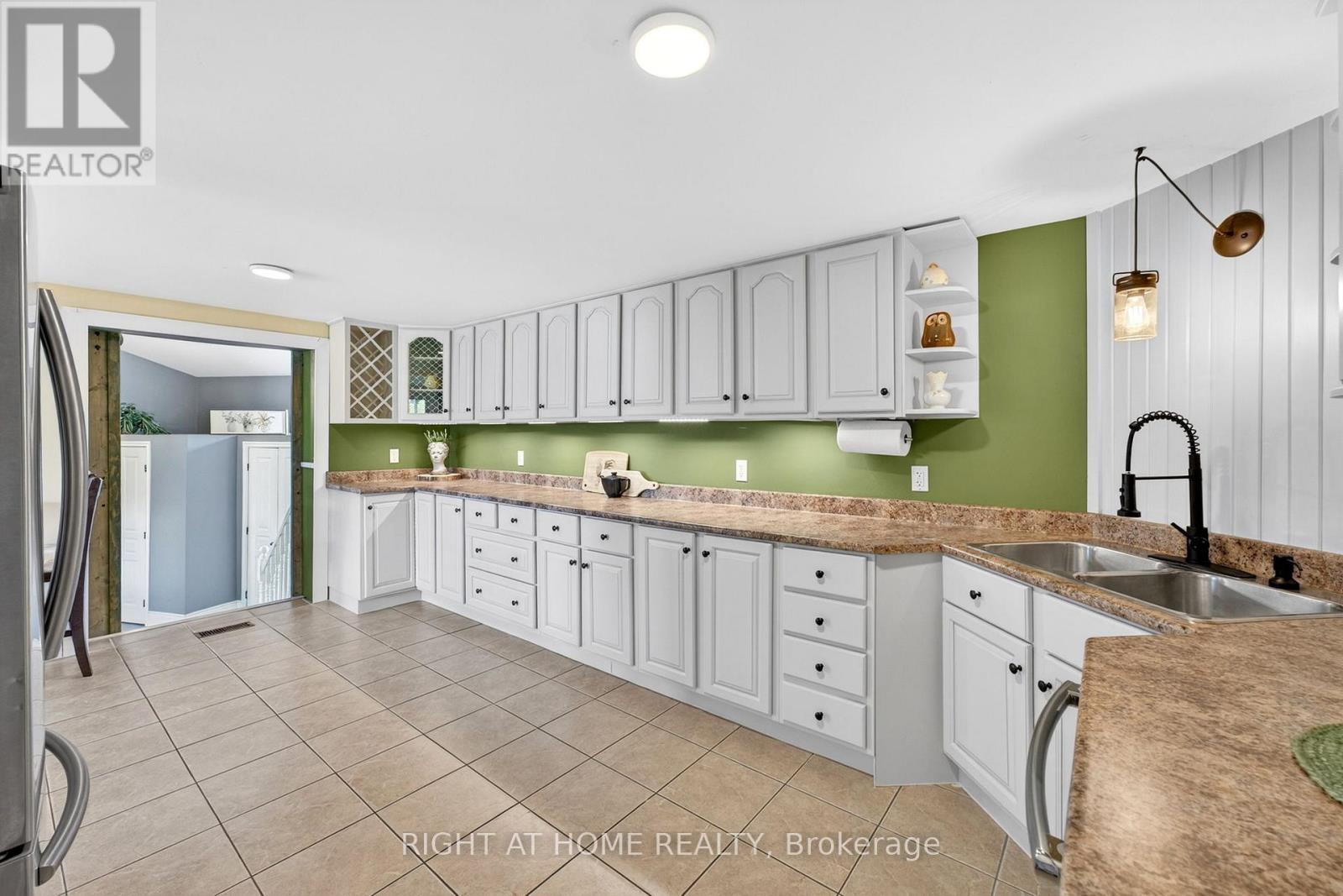 362 Short Point Road Property Photo 13
