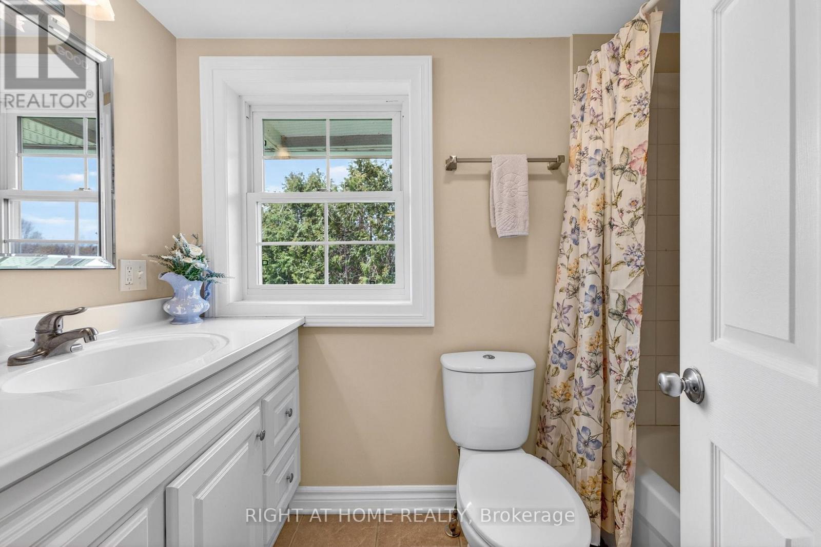 362 Short Point Road Property Photo 22