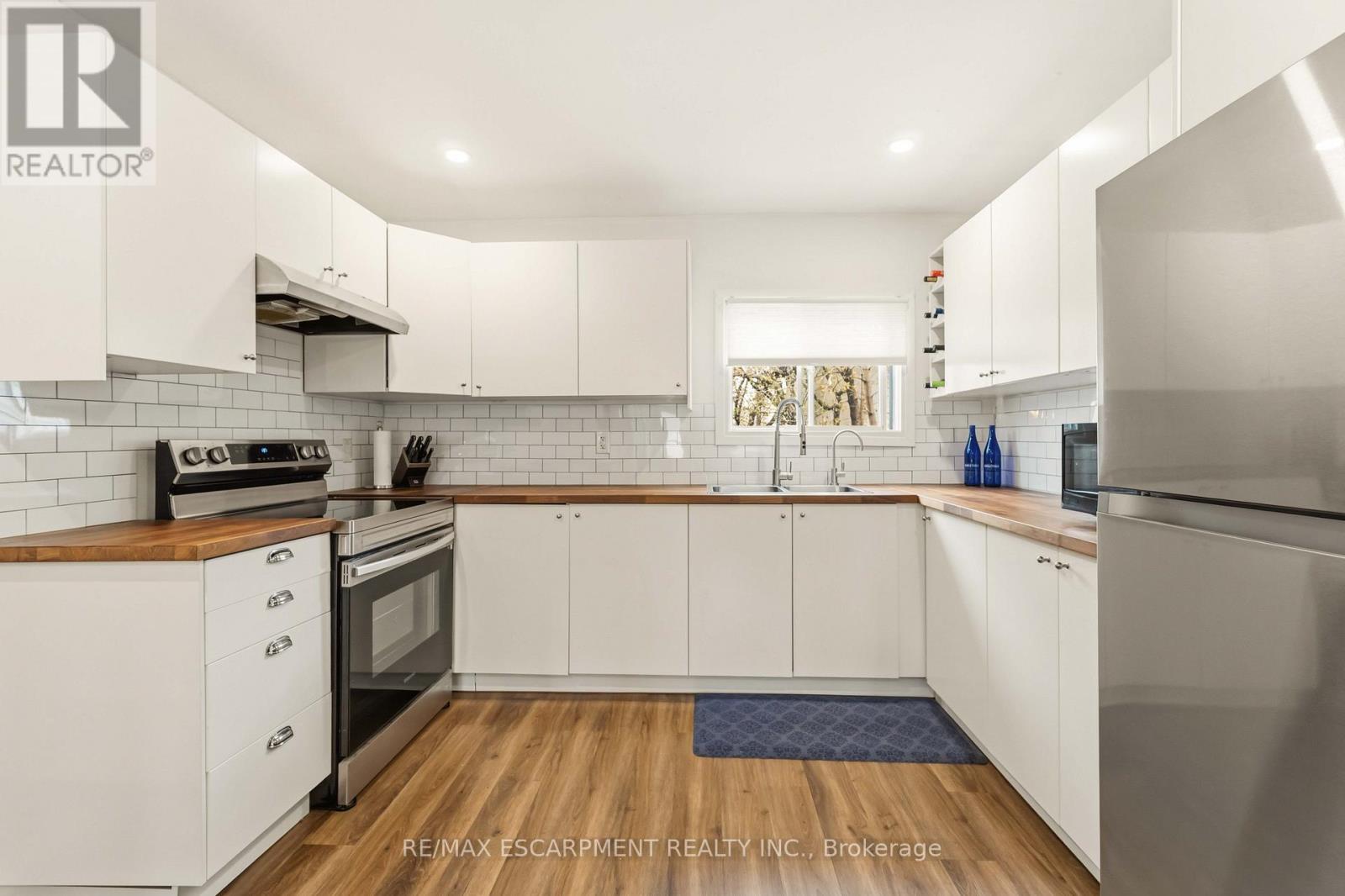 27 Edinburgh Avenue Property Photo 8