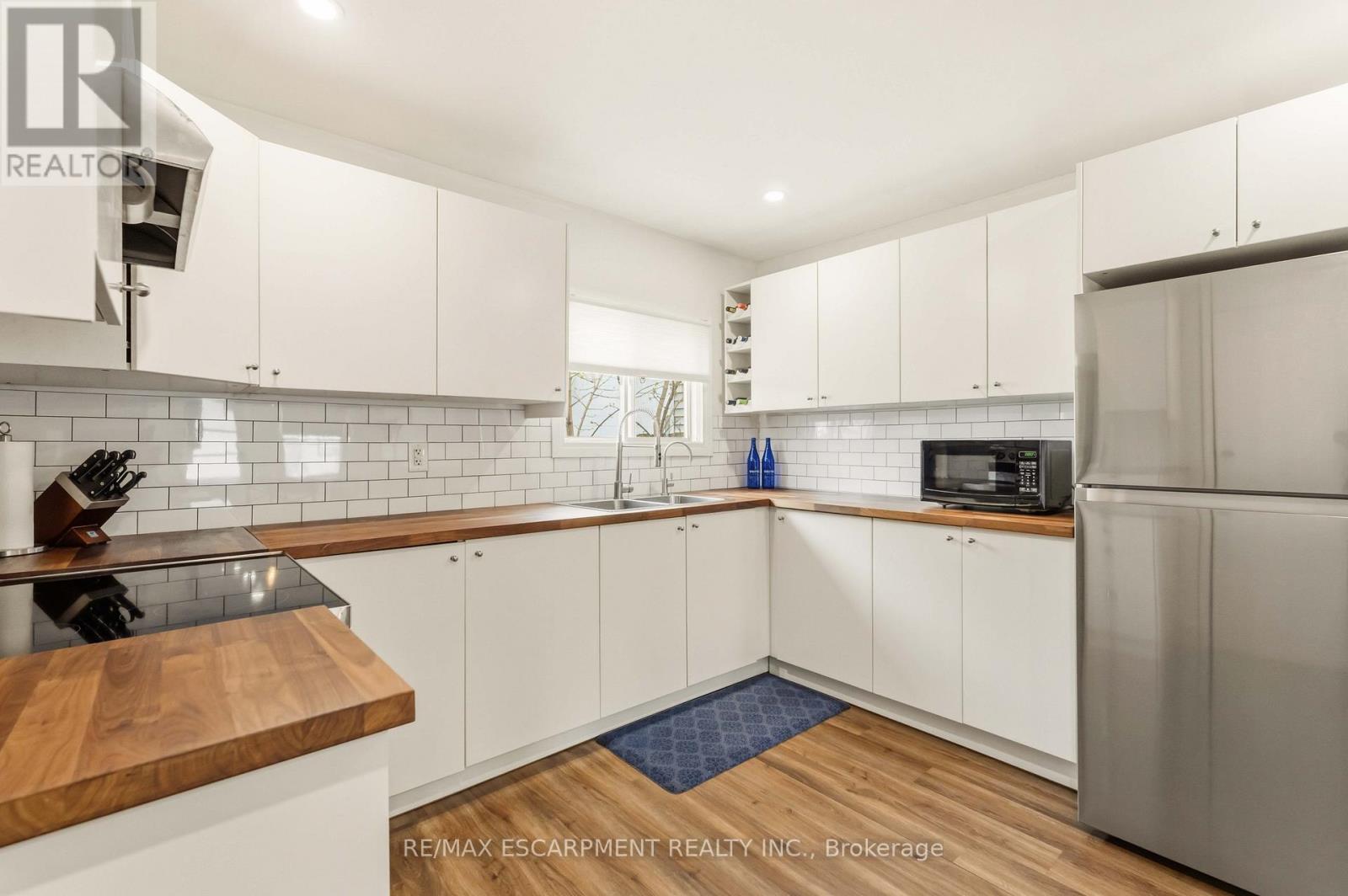 27 Edinburgh Avenue Property Photo 10