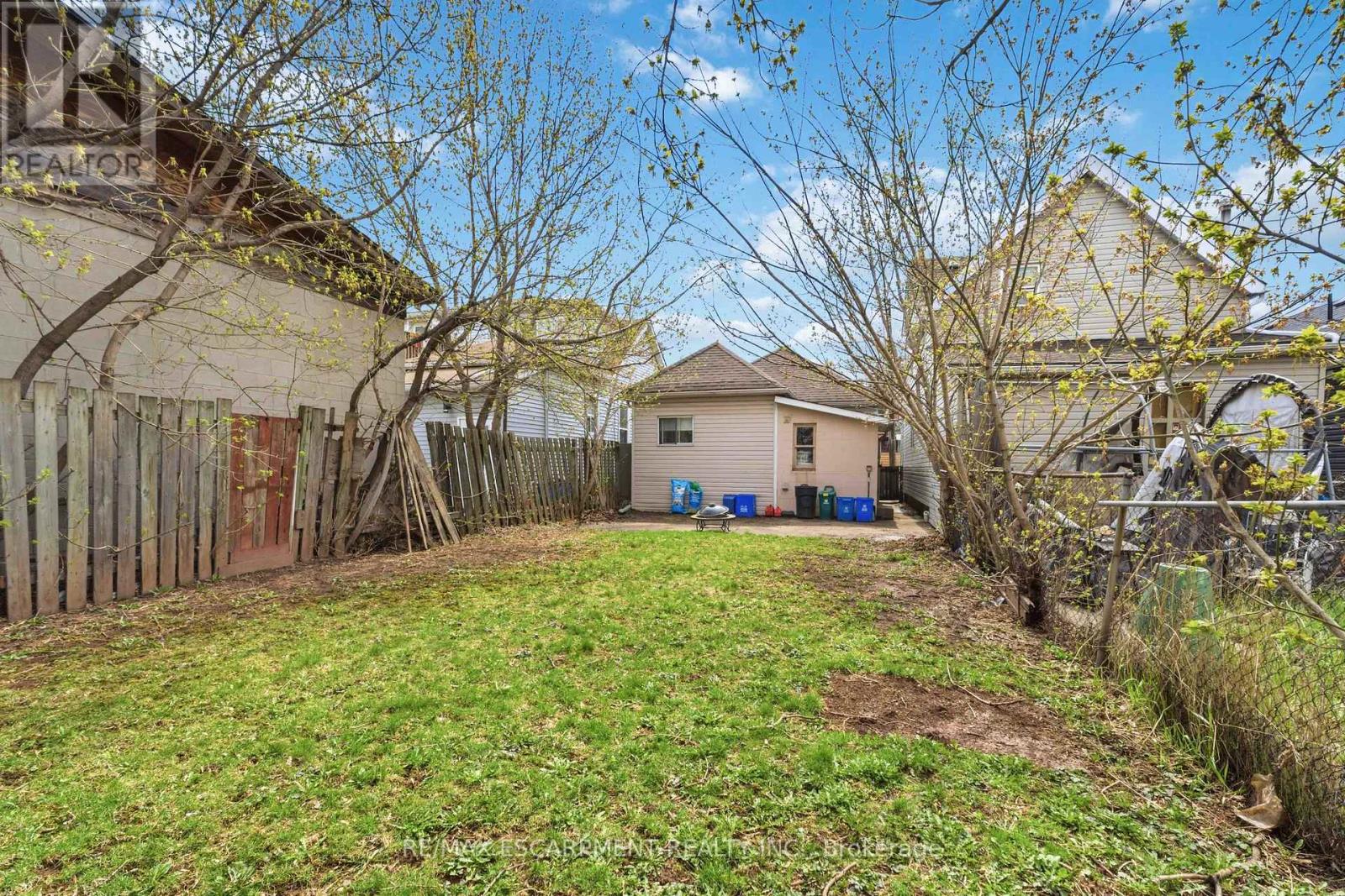 27 Edinburgh Avenue Property Photo 20