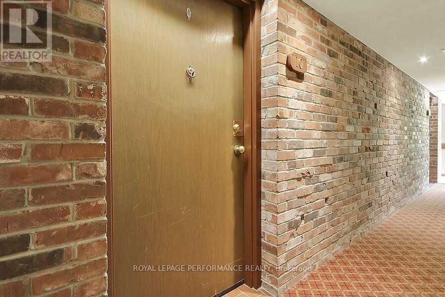 10 - 135 Springfield Road Property Photo 3