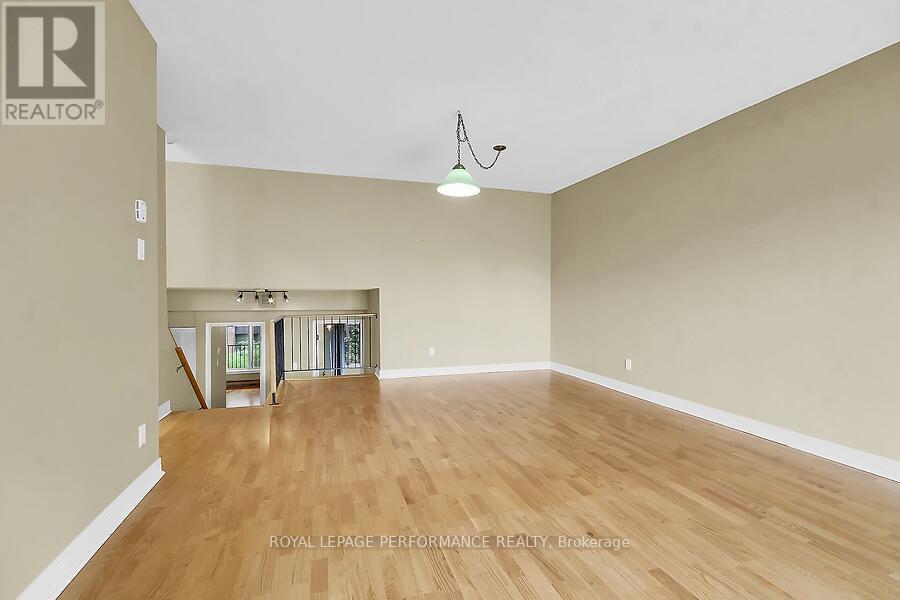 10 - 135 Springfield Road Property Photo 8
