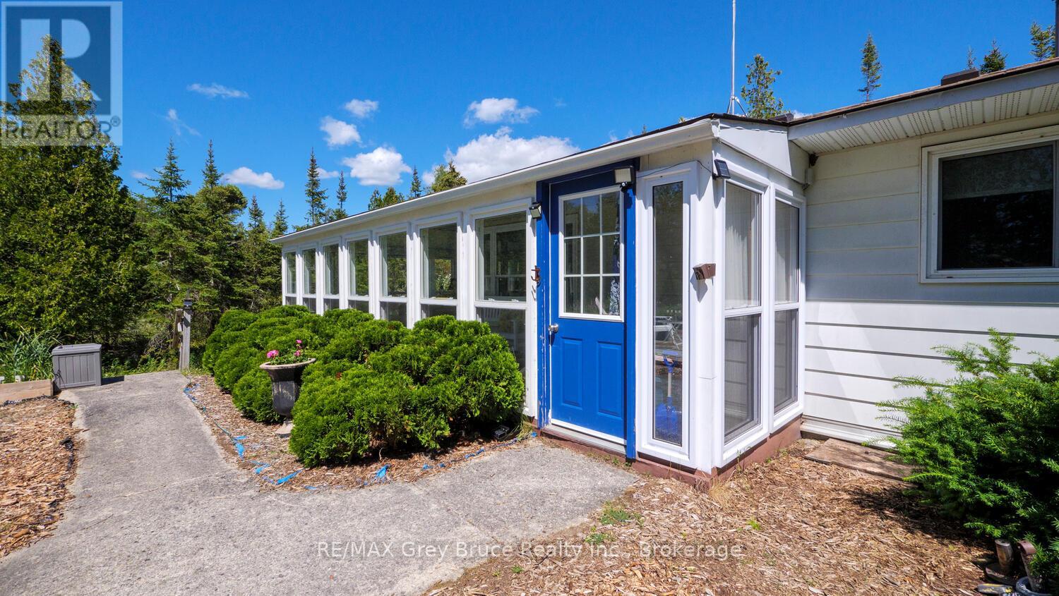 1034 Dorcas Bay Road Property Photo 4