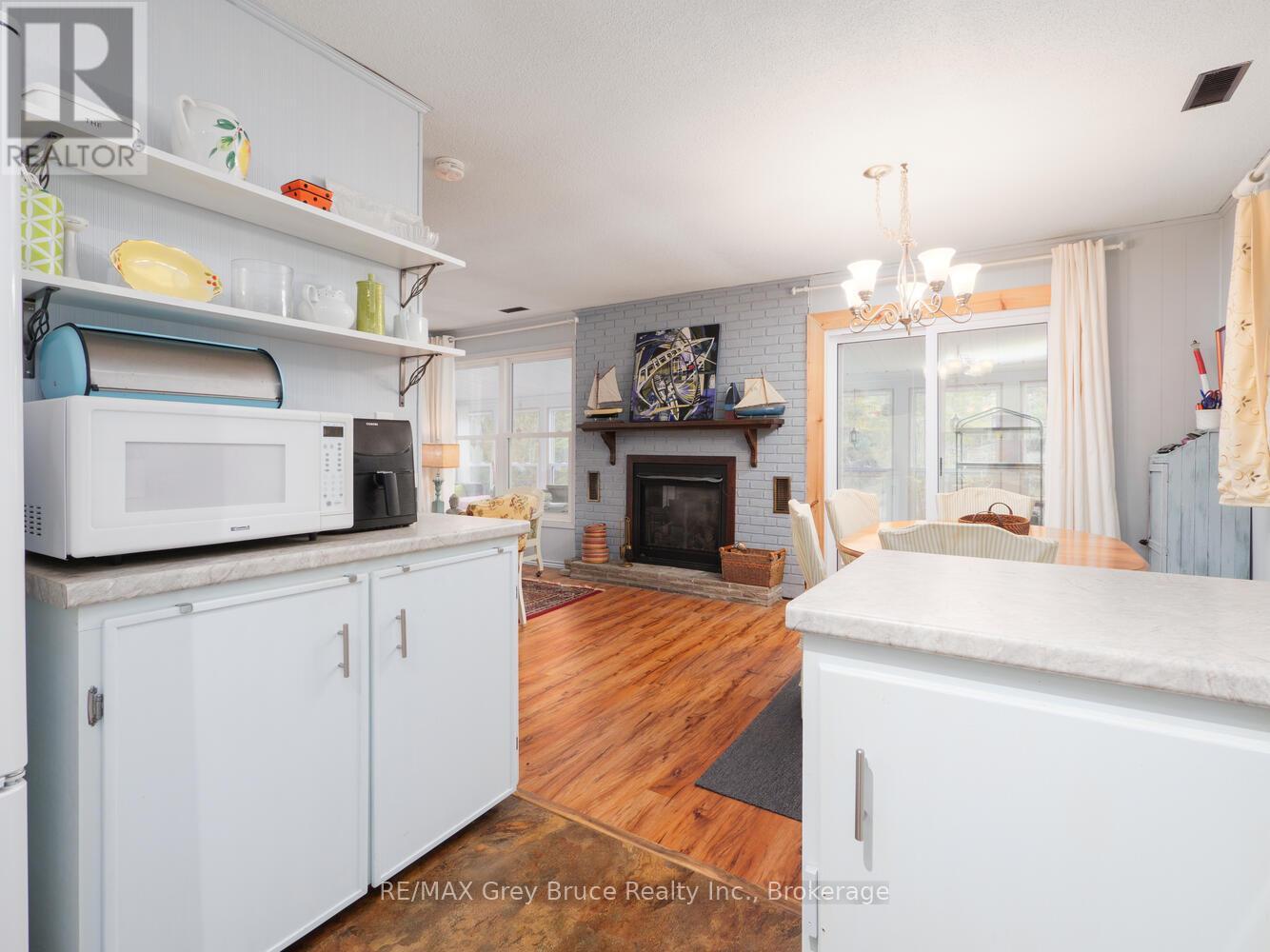 1034 Dorcas Bay Road Property Photo 12