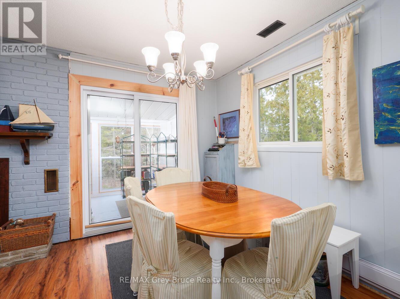 1034 Dorcas Bay Road Property Photo 14