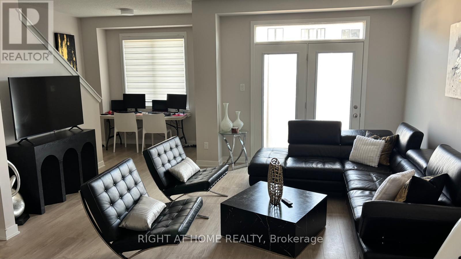 42 Stitch Mews Property Photo 7