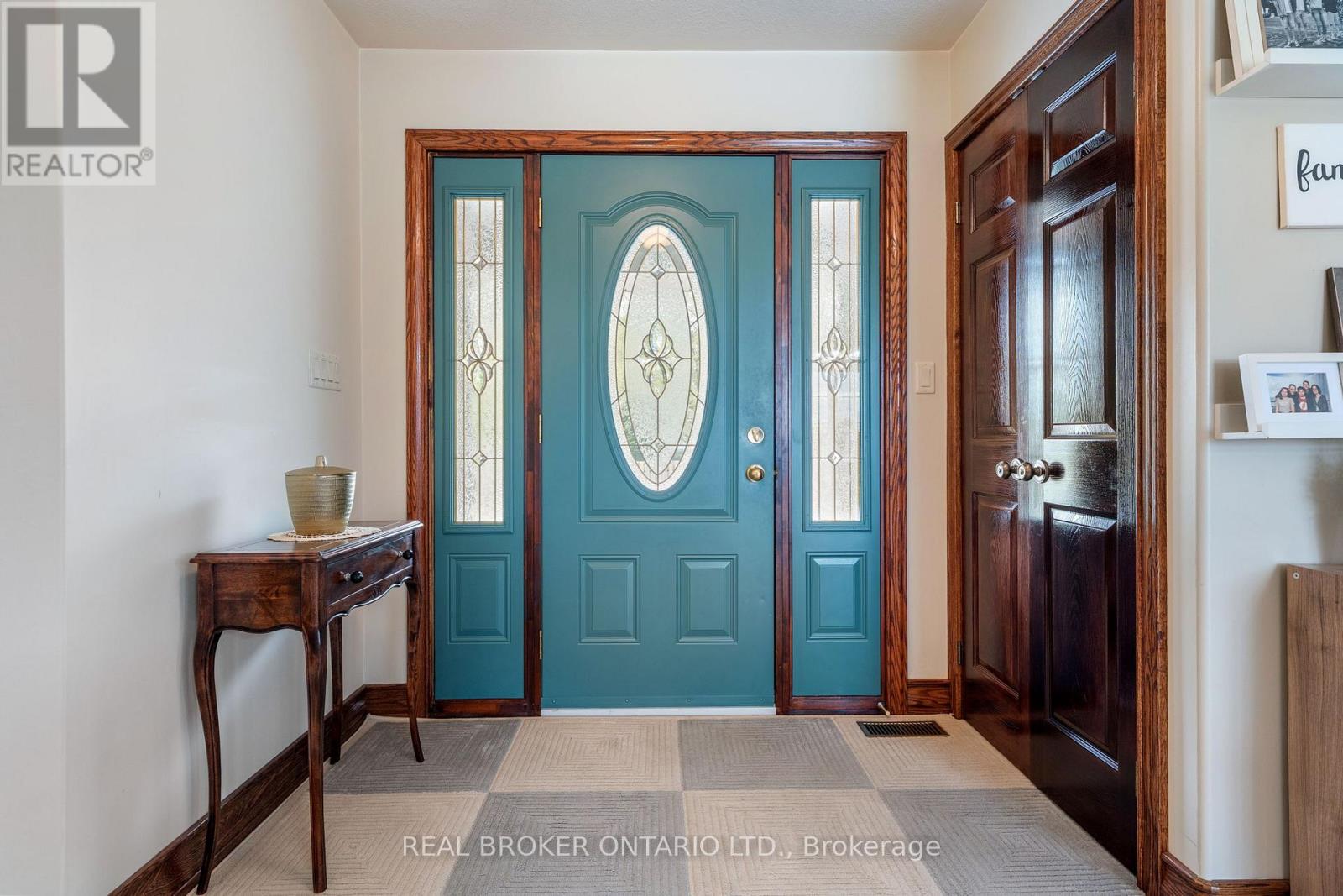 8984 Plank Road Property Photo 4