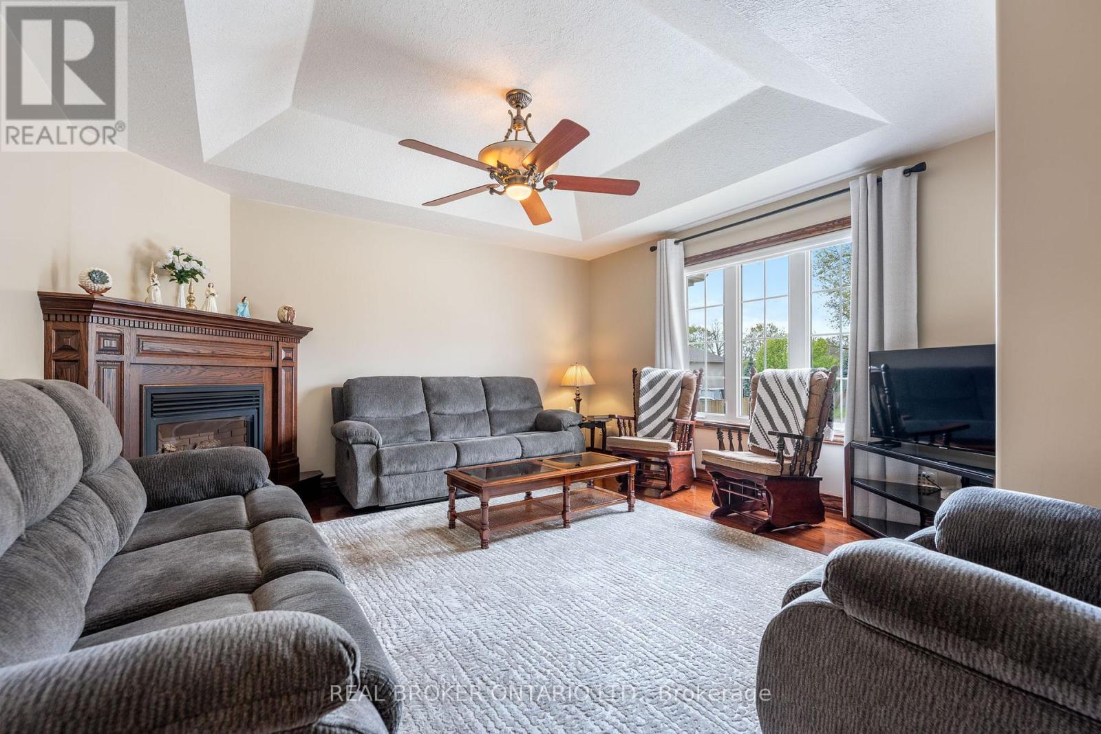 8984 Plank Road Property Photo 7