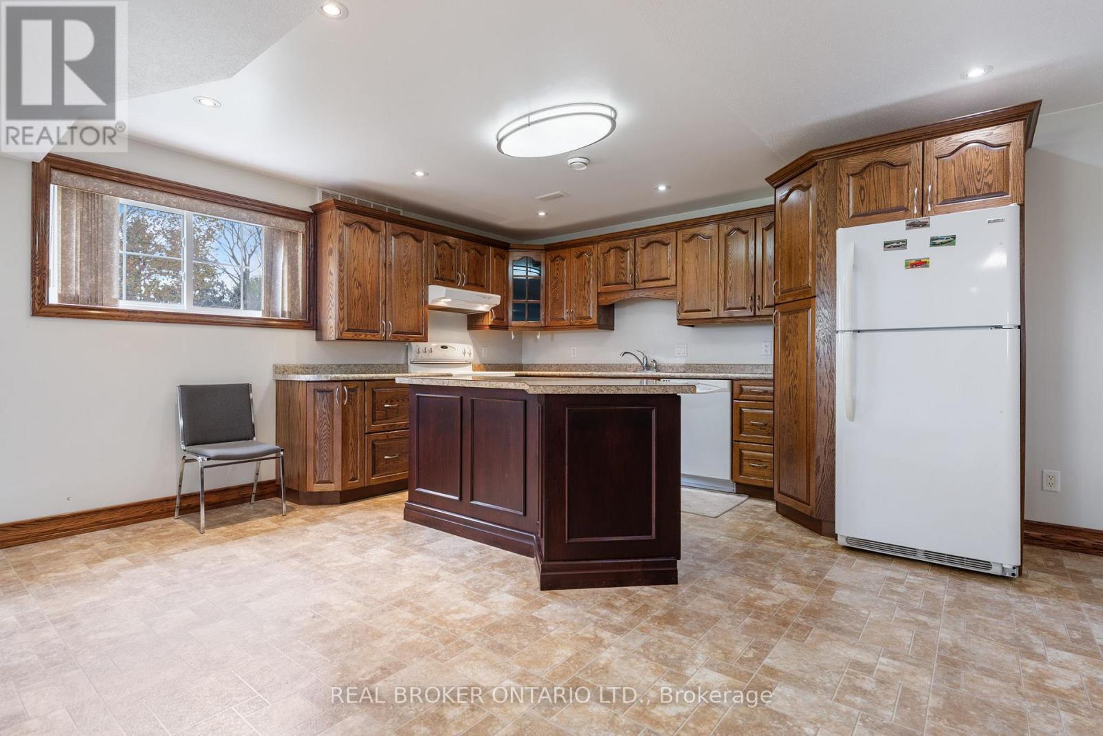 8984 Plank Road Property Photo 24