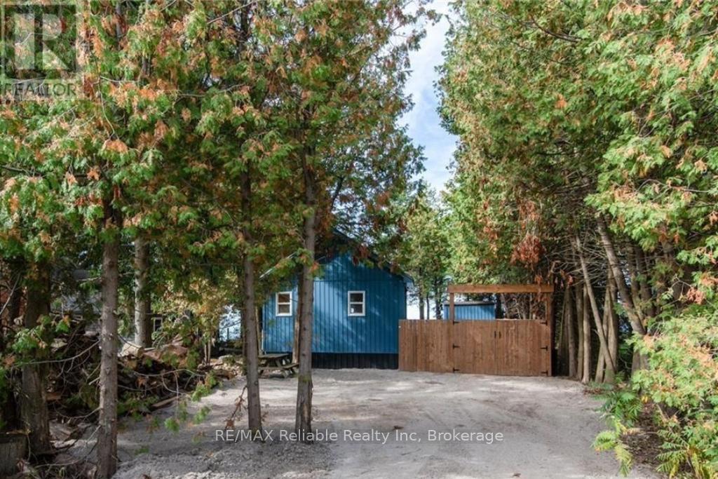 79265 Fuller Drive Property Photo 4