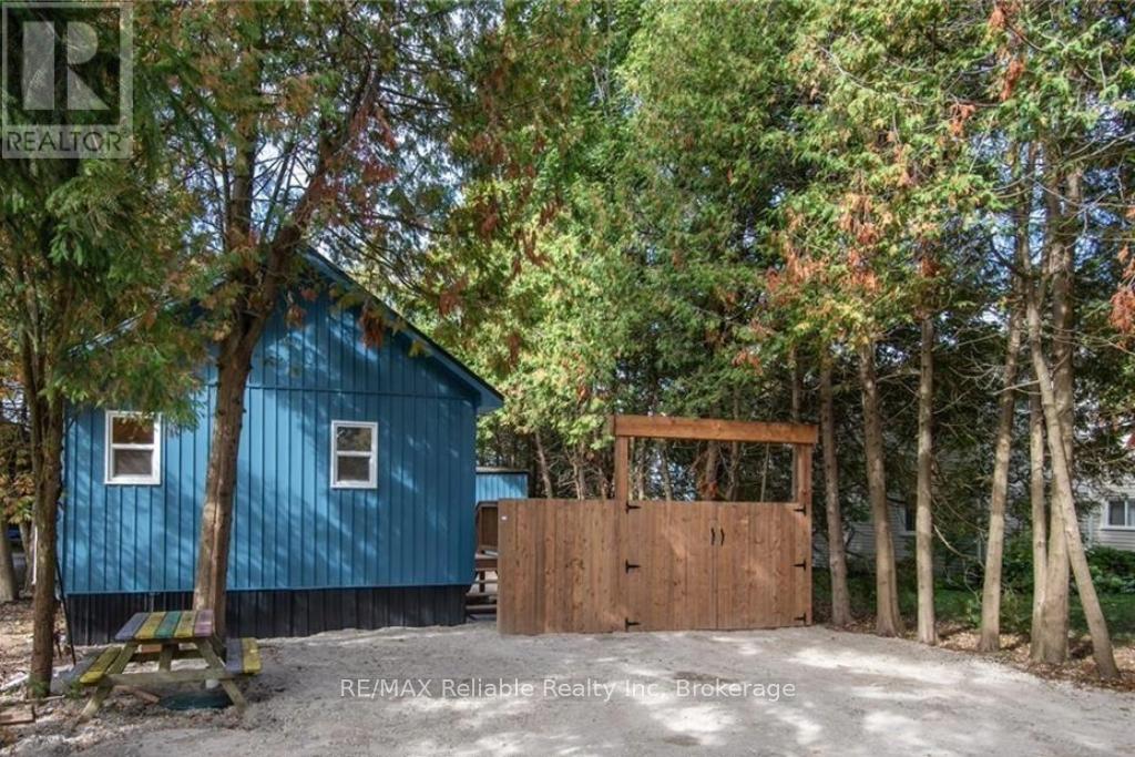 79265 Fuller Drive Property Photo 6