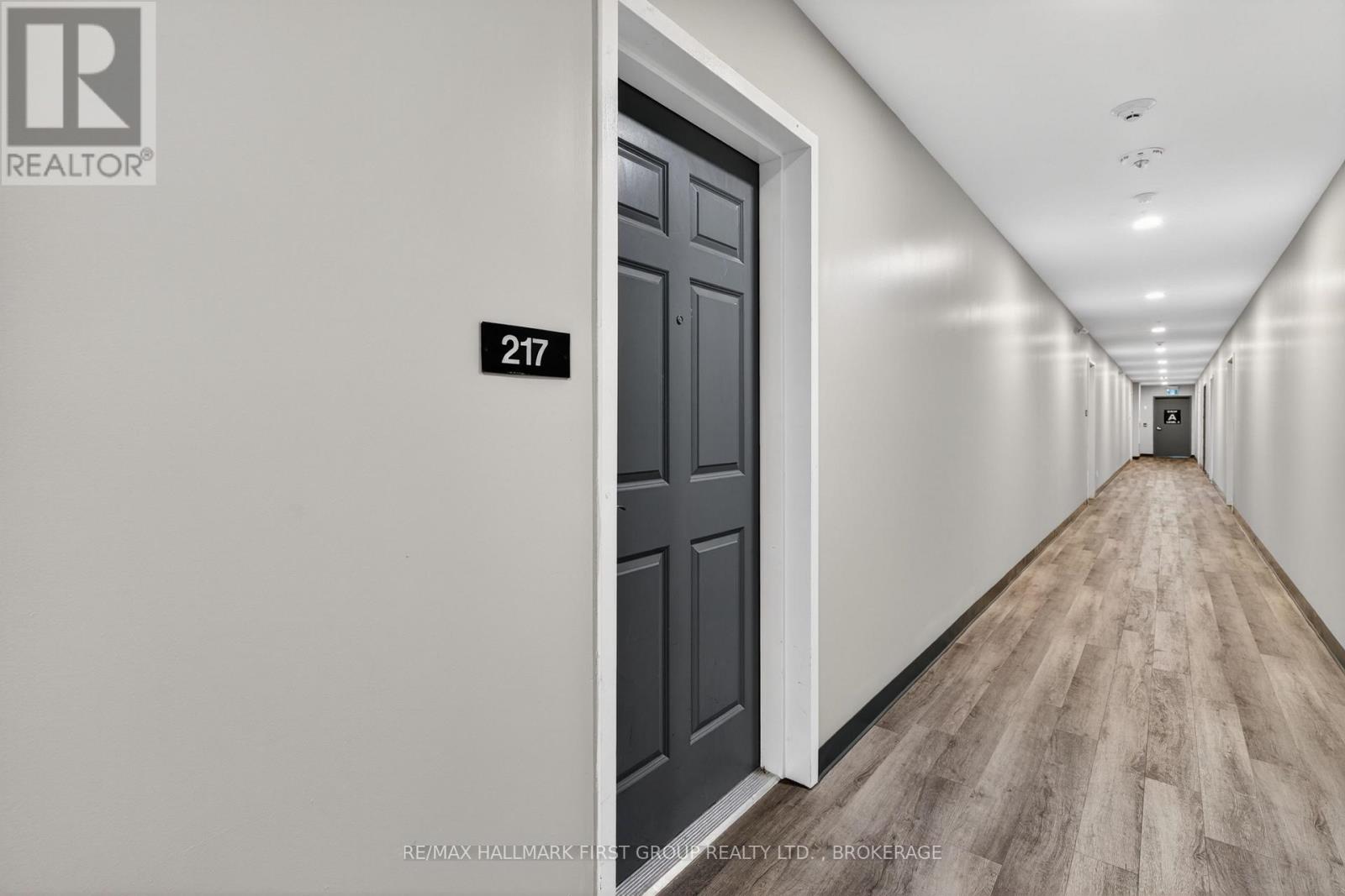 217 - 501 Frontenac Street Property Photo 9
