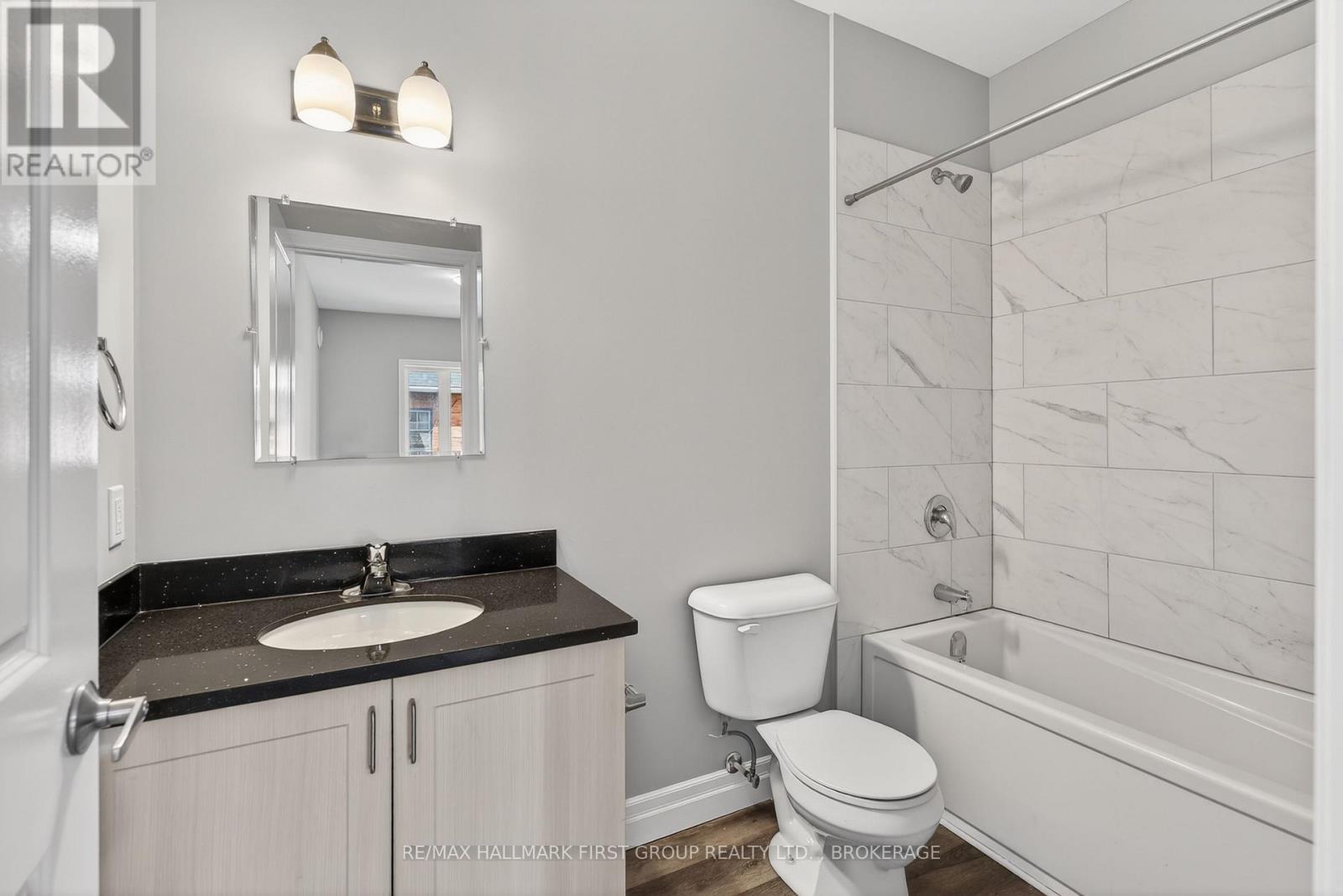 217 - 501 Frontenac Street Property Photo 19