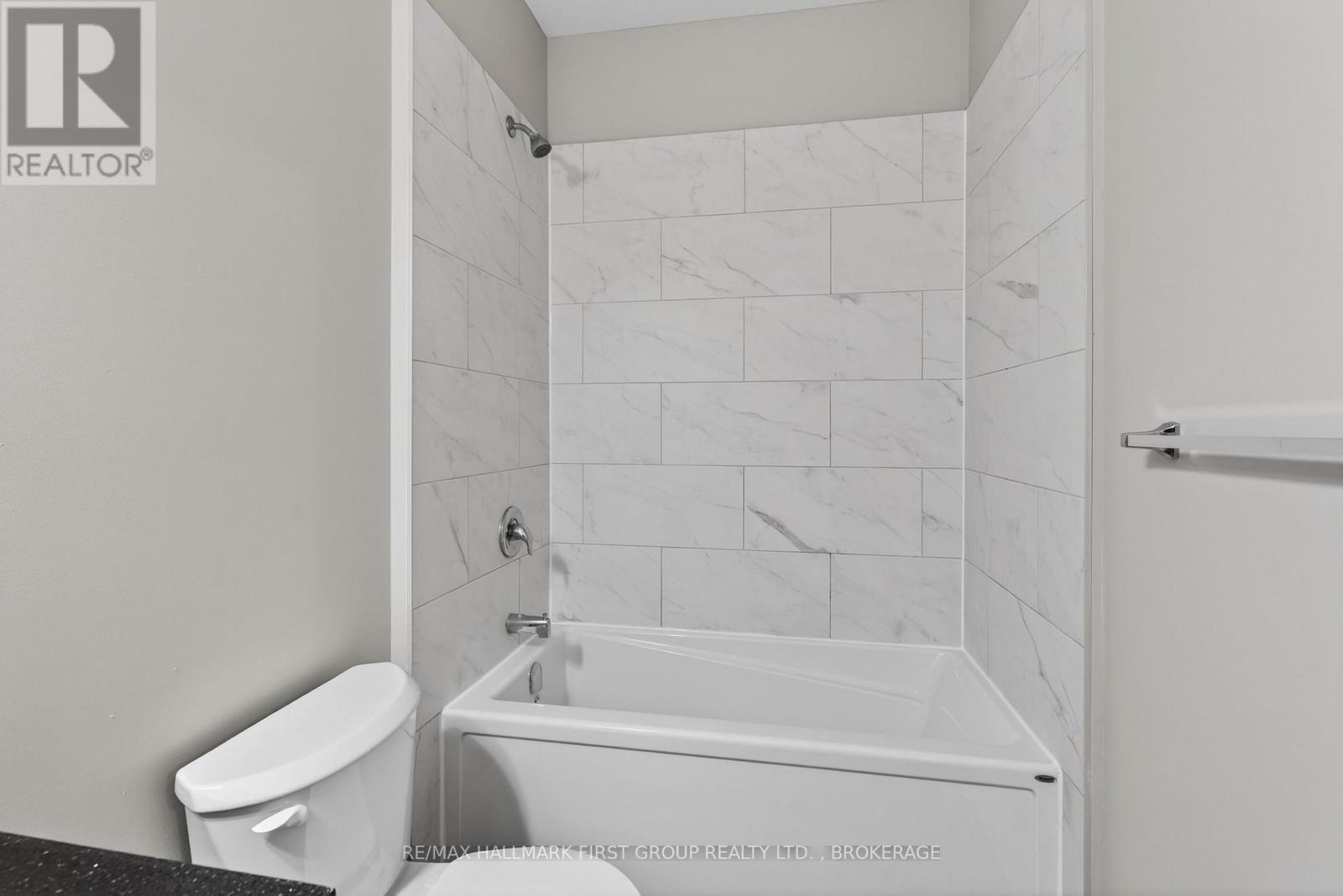 217 - 501 Frontenac Street Property Photo 26