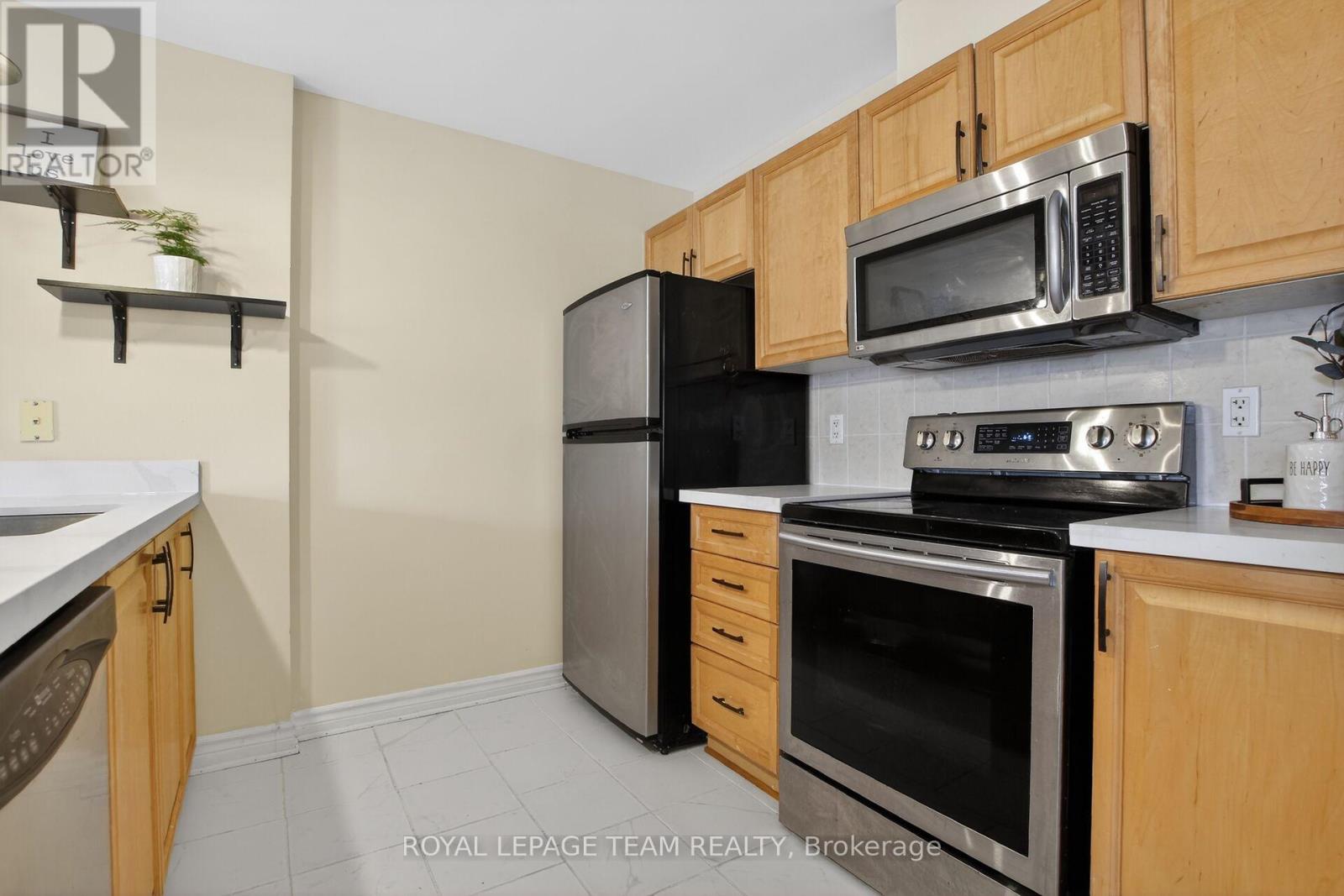 D - 165 Crestway Drive Property Photo 10