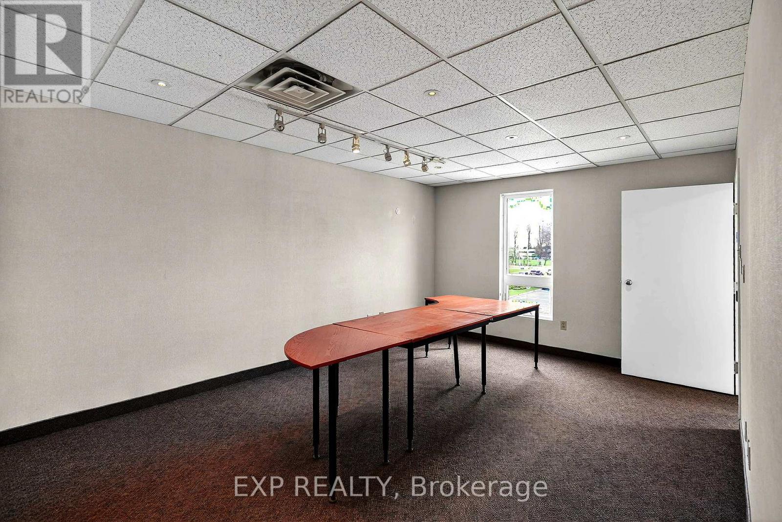 159 Colonnade Road Property Photo 13