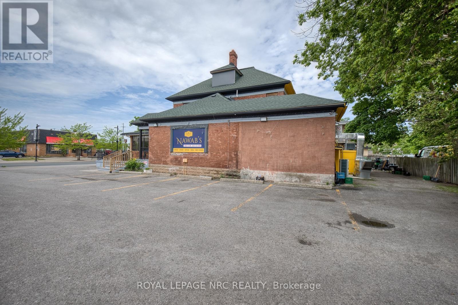 5470 + 5480 Victoria Avenue Property Photo 26