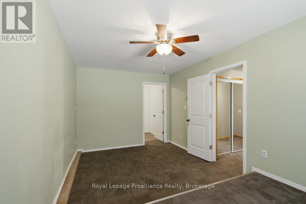 22579 Loyalist Parkway Property Photo 16