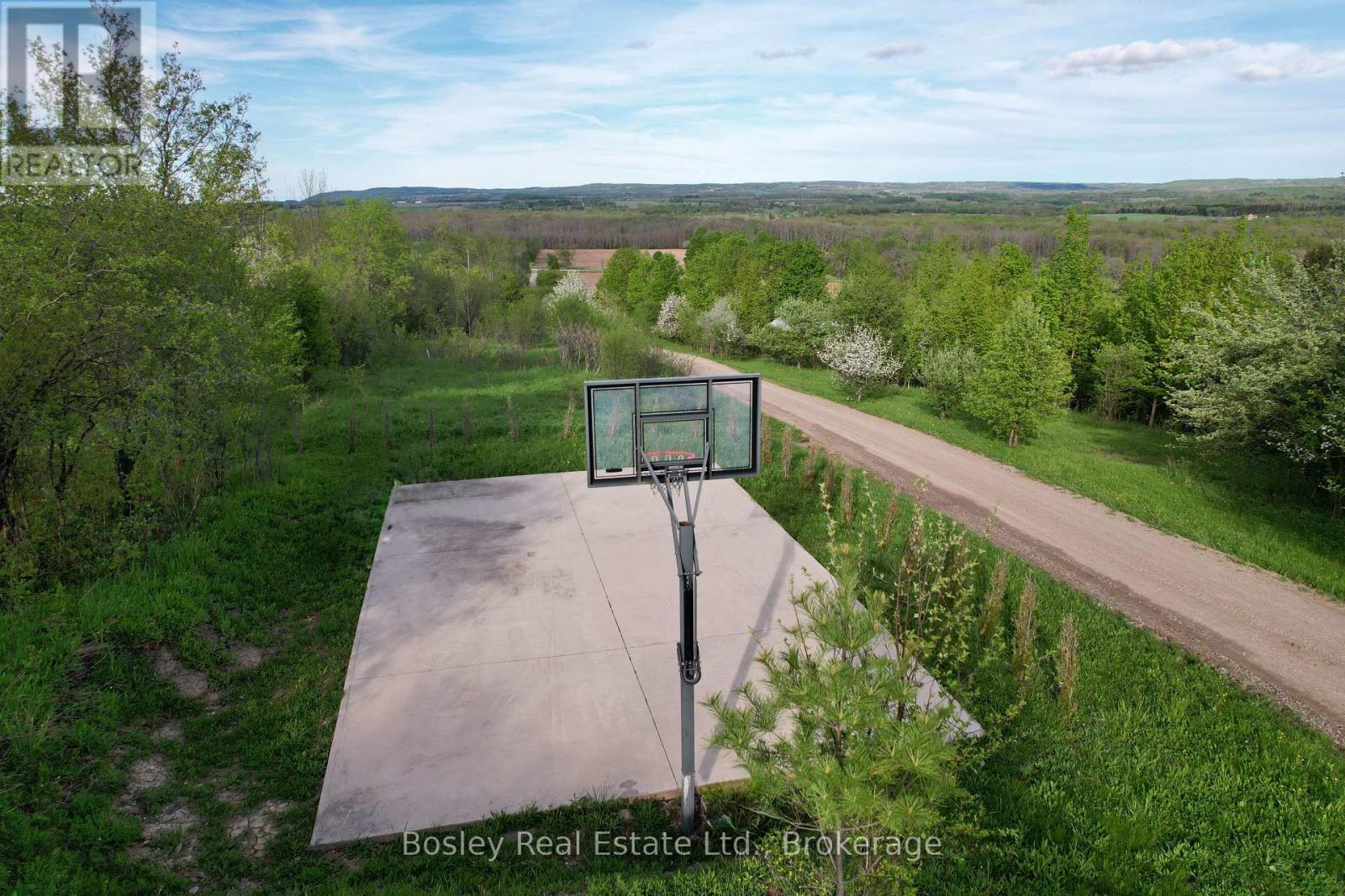 316270 3rd Line C Property Photo 19
