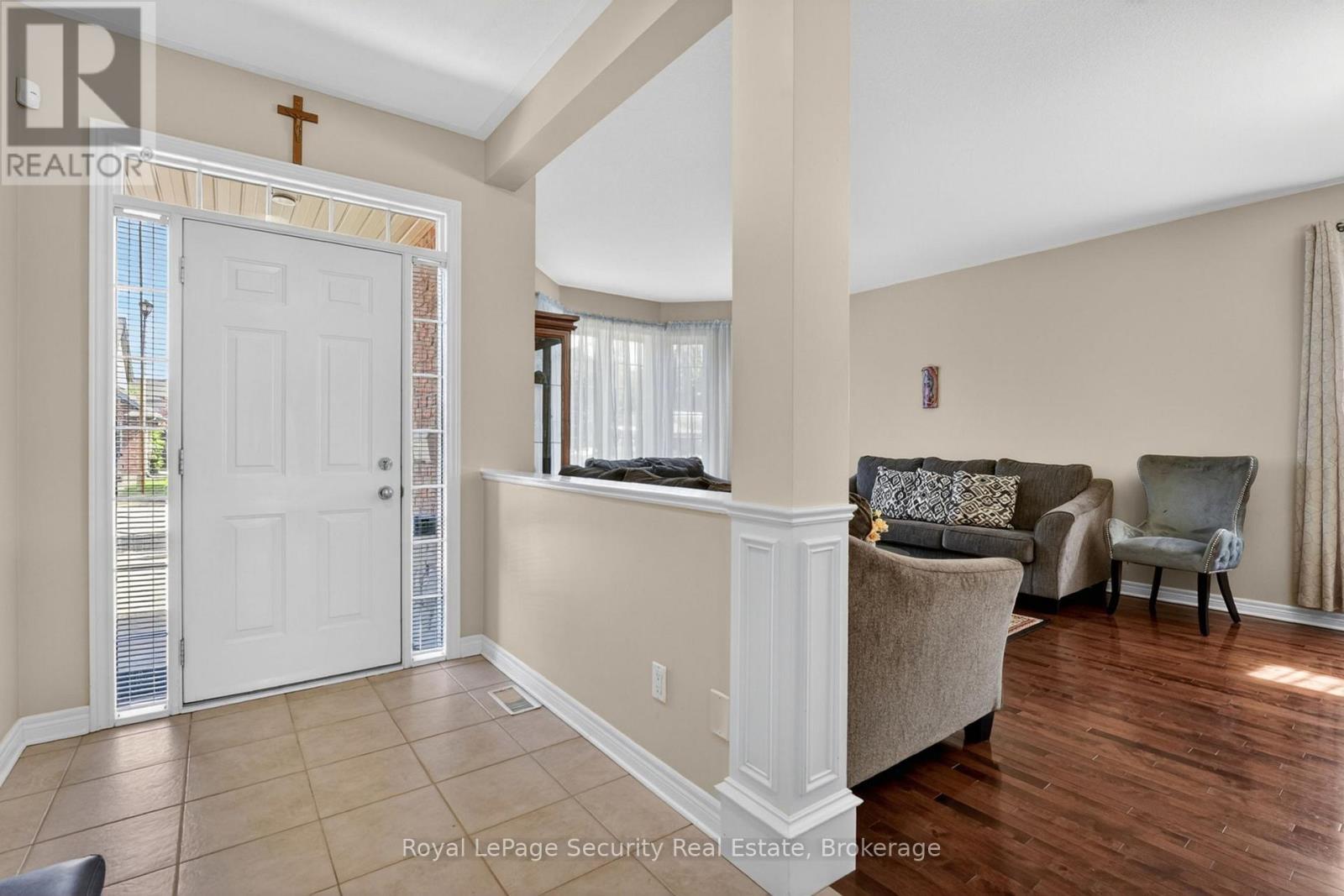 37 Fredonia Crescent Property Photo 5