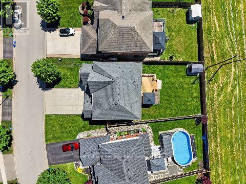 37 Fredonia Crescent Property Photo 48