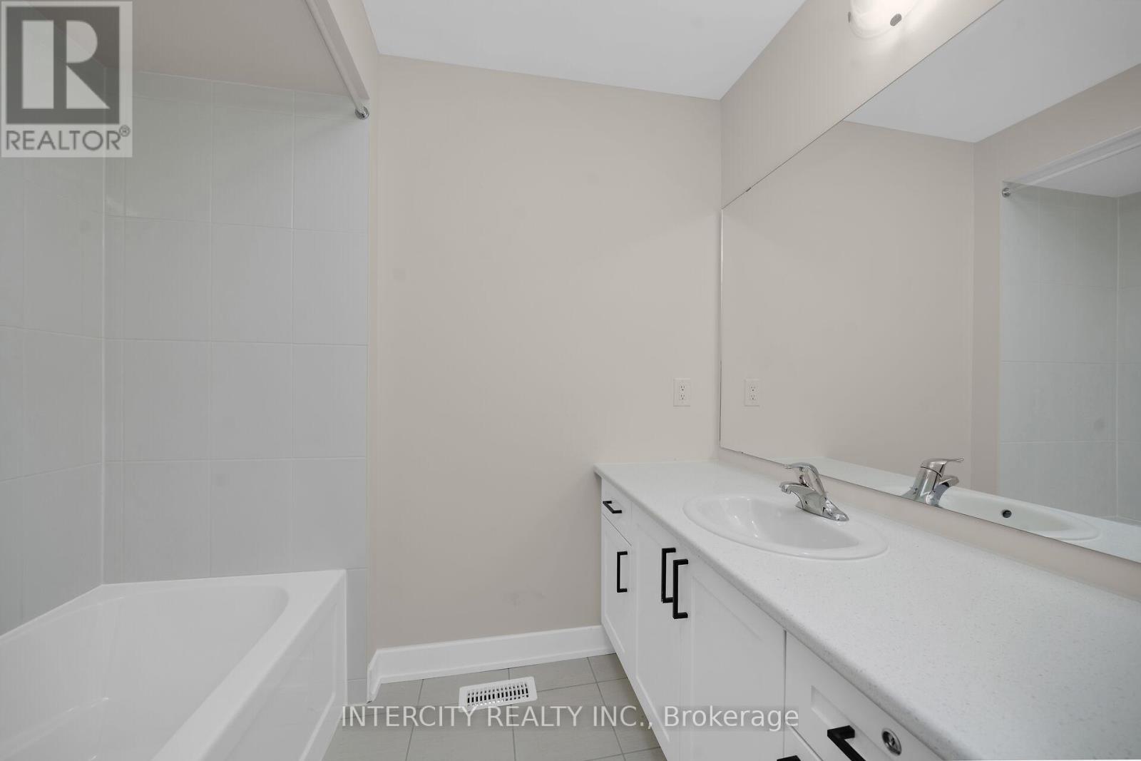 Blk 7 Unit 5 - 116 Gordon Street Property Photo 25