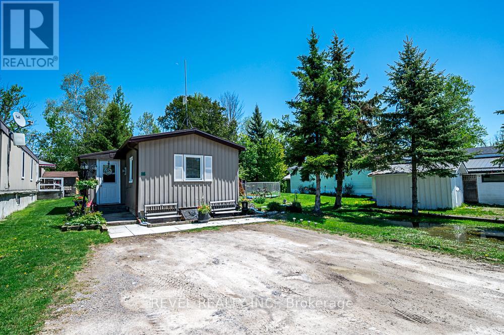 64 Otter Line Property Photo 2