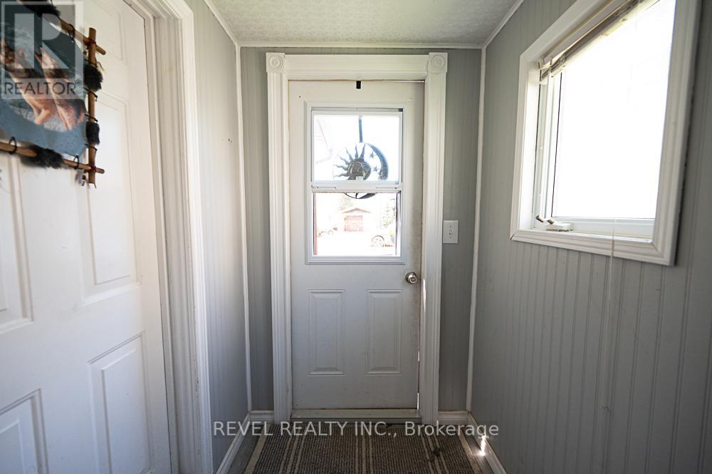 64 Otter Line Property Photo 5