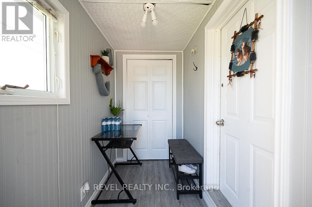 64 Otter Line Property Photo 6