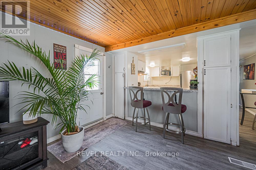 64 Otter Line Property Photo 11