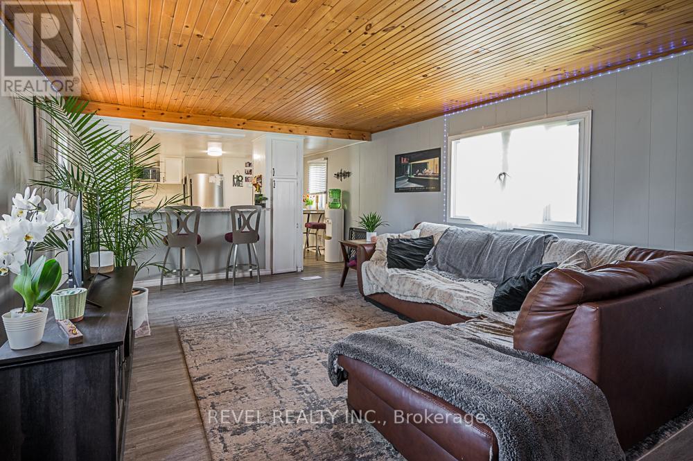 64 Otter Line Property Photo 12