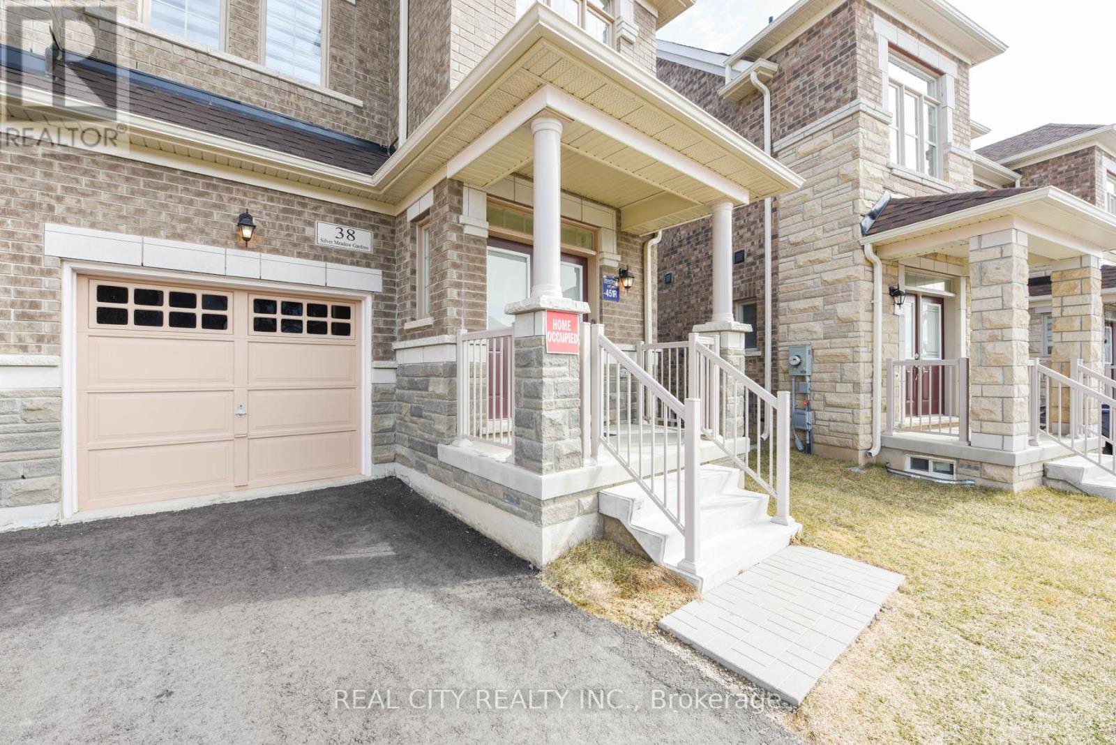38 Silver Meadow Gdns Gardens N Property Photo 4
