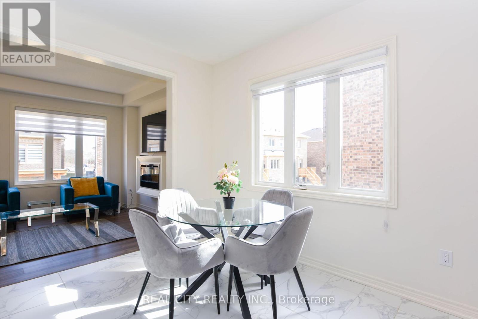 38 Silver Meadow Gdns Gardens N Property Photo 13