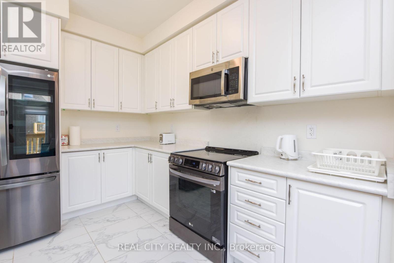 38 Silver Meadow Gdns Gardens N Property Photo 18