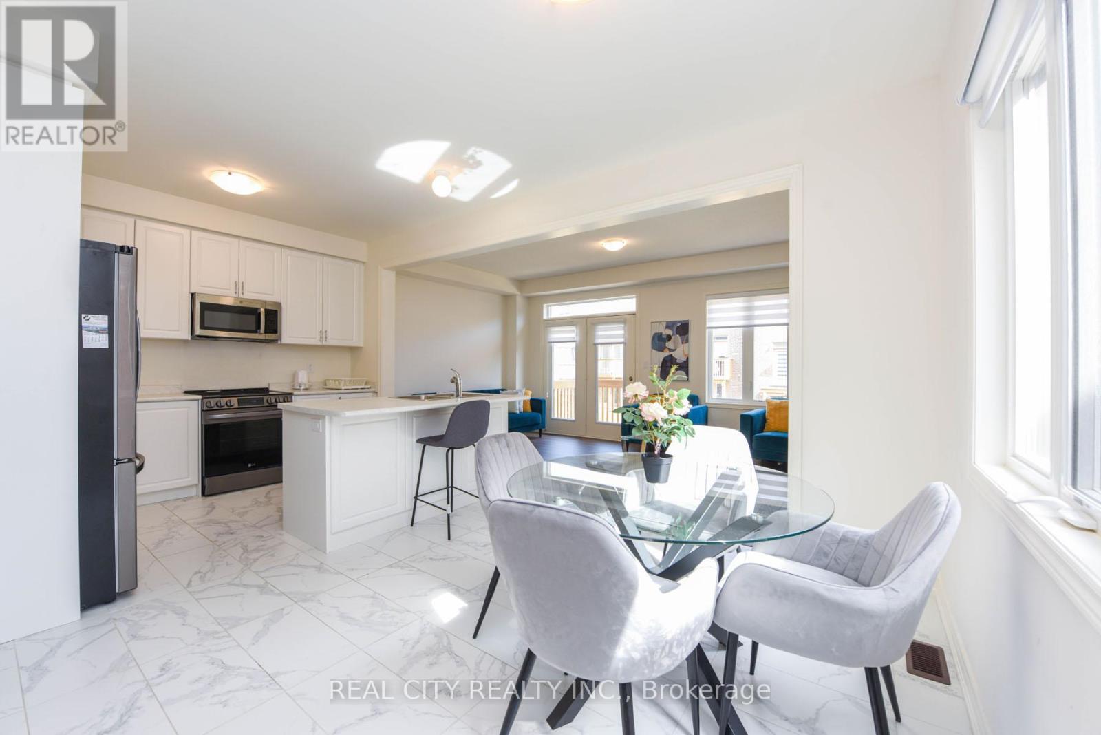 38 Silver Meadow Gdns Gardens N Property Photo 24