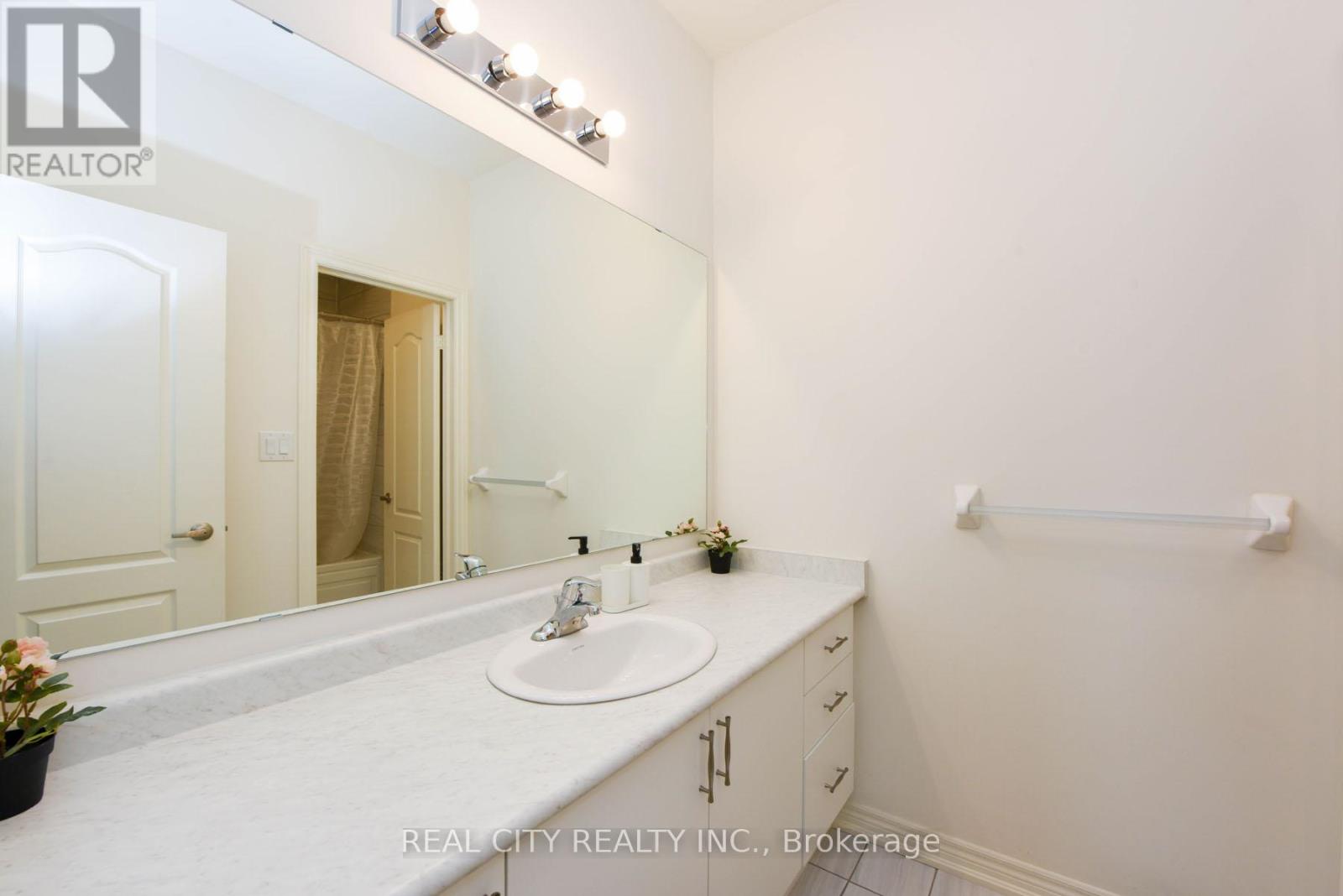 38 Silver Meadow Gdns Gardens N Property Photo 28