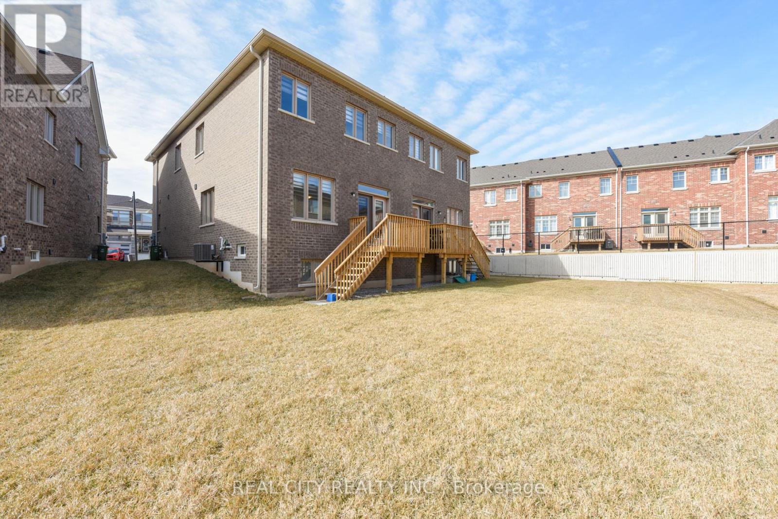 38 Silver Meadow Gdns Gardens N Property Photo 42