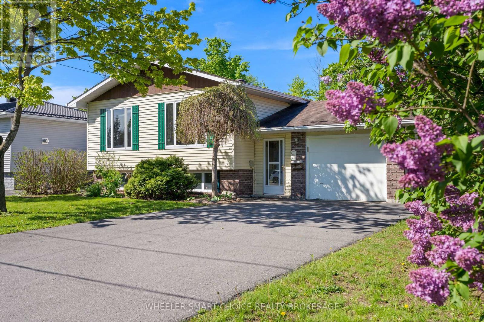 37 Dickinson Drive Property Photo 1