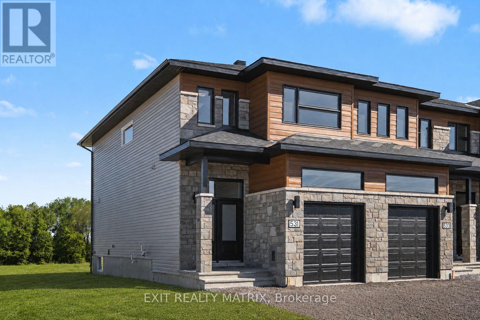 531 Regina Street Property Photo 2