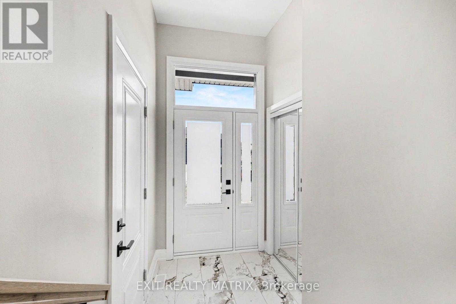 531 Regina Street Property Photo 3