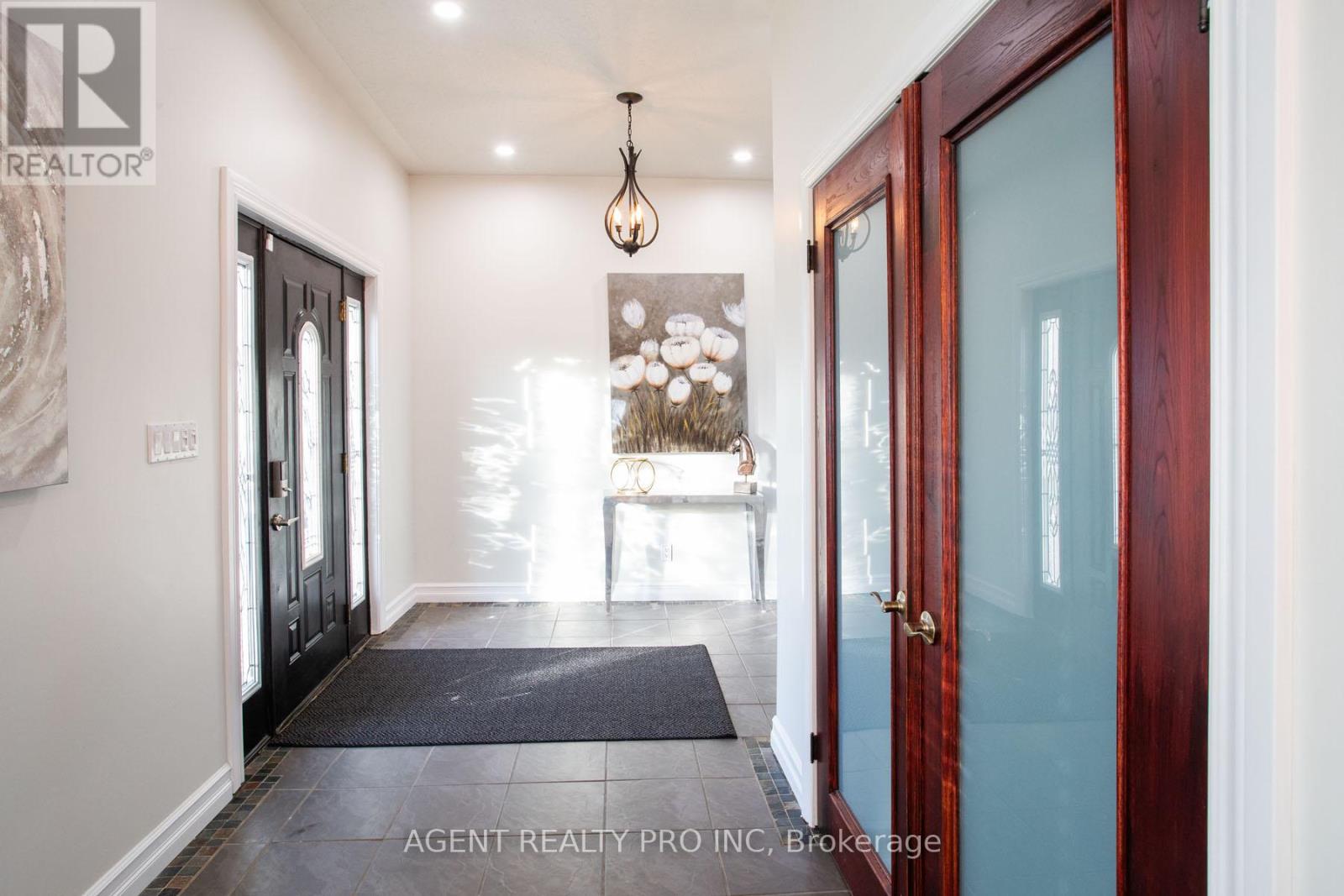 6571 Carroll Drive Property Photo 14