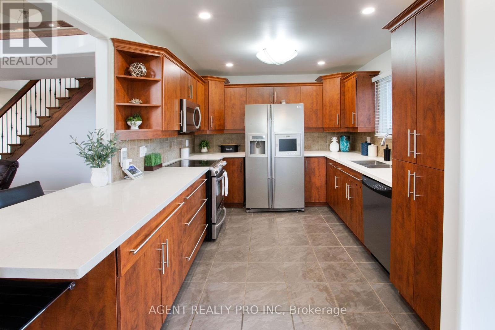 6571 Carroll Drive Property Photo 23
