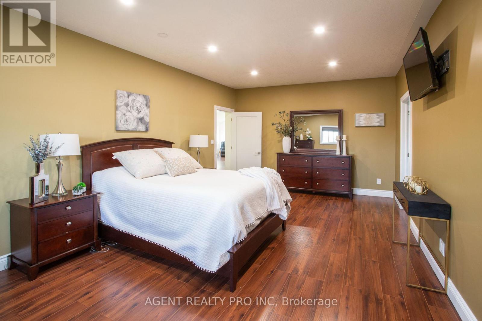 6571 Carroll Drive Property Photo 41