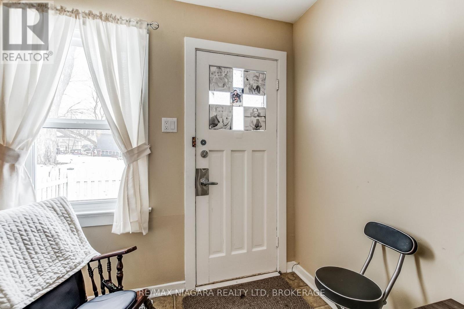 8 Catharine Street Property Photo 3
